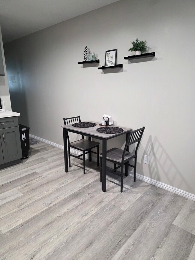 Eat in kitchen - 20988 Divonne Dr