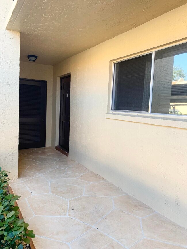 Foto del edificio - 2925 SW 22nd Cir