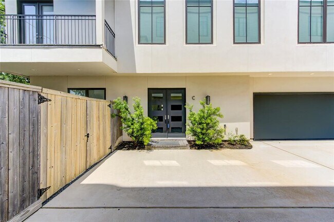 Foto del edificio - 1509 Caywood Ln