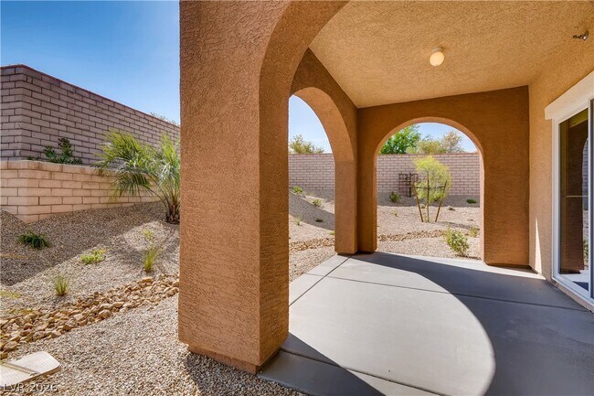 Building Photo - 845 Pantara Pl