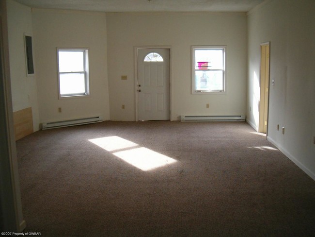 Sala de estar - 200 Pine St
