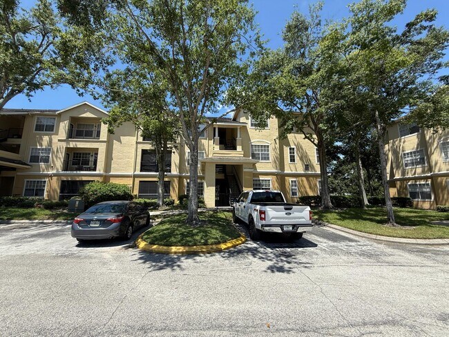Foto del edificio - 2564 Robert Trent Jones Dr
