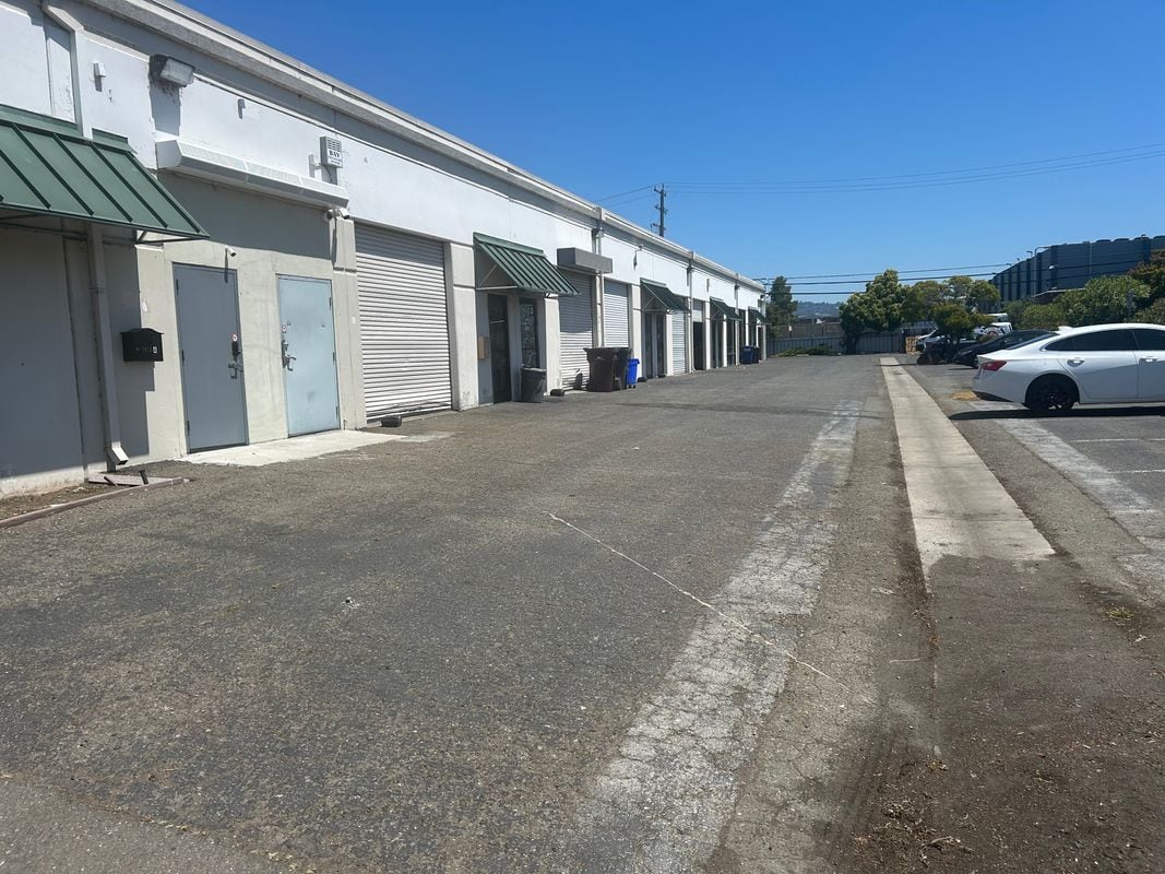 Building Photo - 7972 Capwell Dr