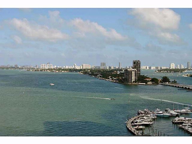 Primary Photo - 1751 S Bayshore Dr