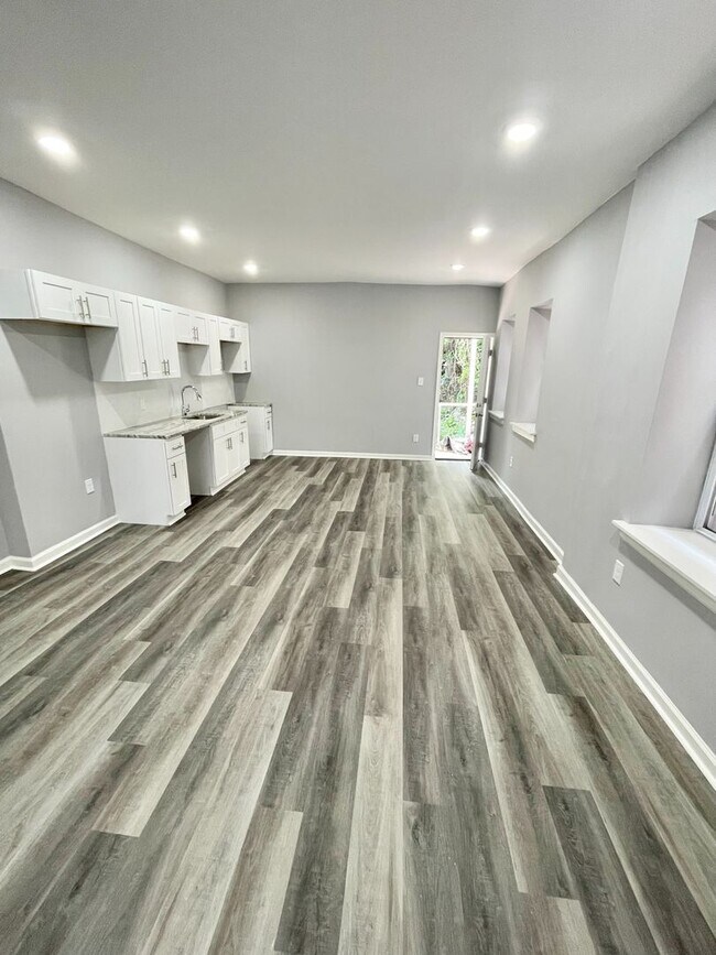 Foto del edificio - 4930 Brown St
