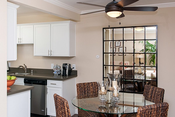 Building Photo - Del Prado Apartment Homes