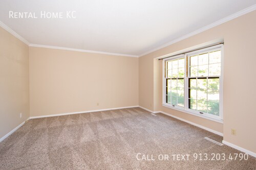 Foto del edificio - 12561 W 105th St