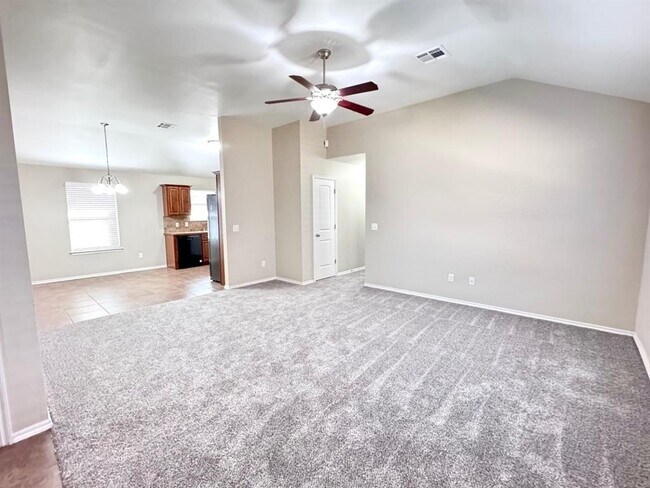 Foto del edificio - 2332 NW 198th St