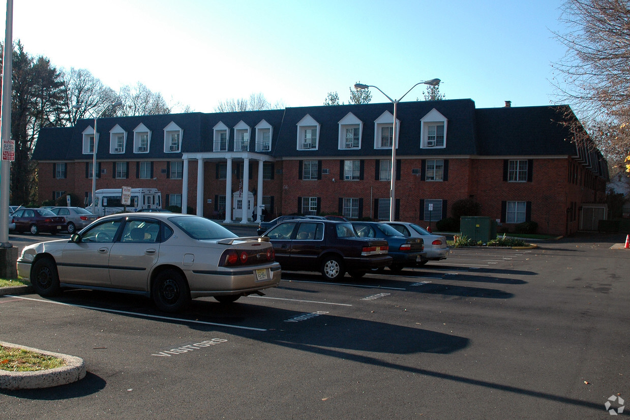 Building Photo - Maplewood Senior Citizens Apartments