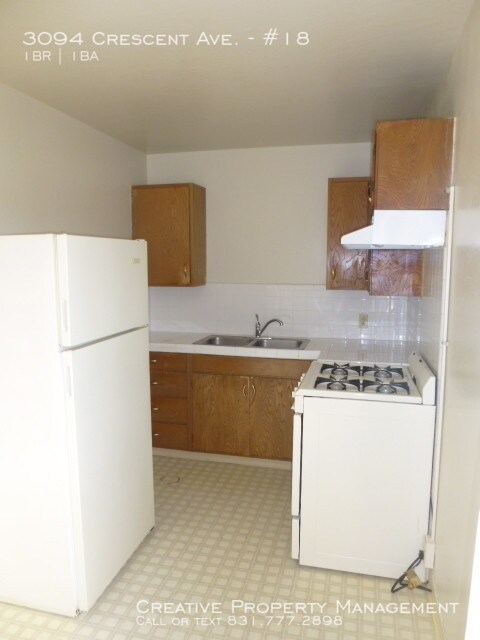 Building Photo - 1 Bedroom Apartment in Marina, Ca