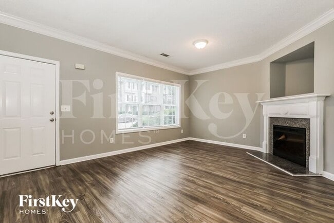Foto del edificio - 6372 Olmadison Pl