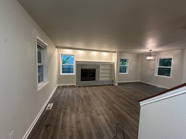 Building Photo - 594 N Elm St