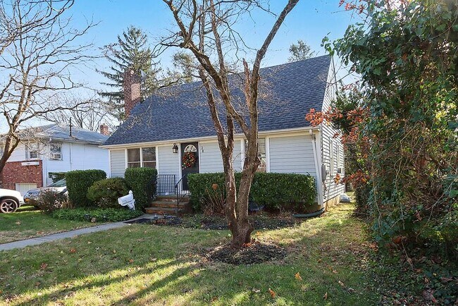 Building Photo - 38 Meldon Ave