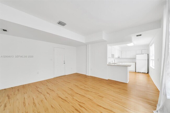 Foto del edificio - 1051 Meridian Ave