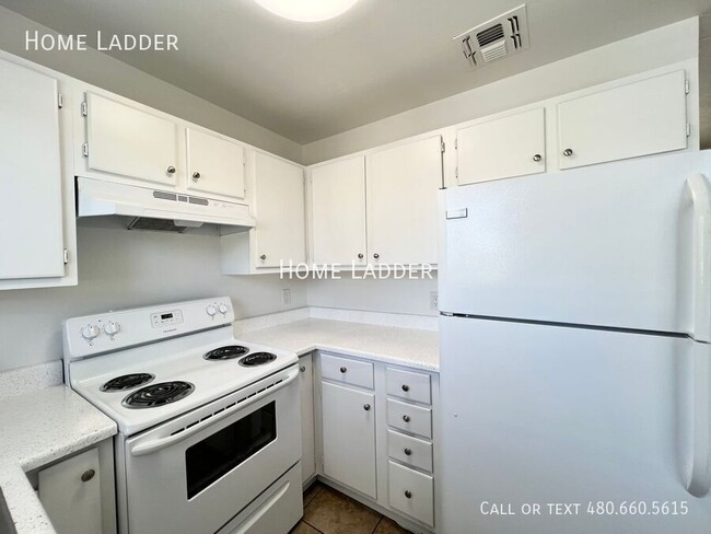 Foto del edificio - 440 Florence Heights Dr