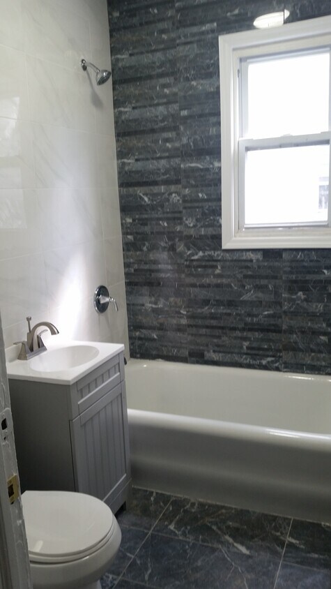 Foto del edificio - 321 Vermont Ave