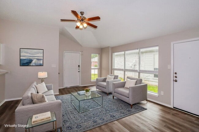 Building Photo - 10529 Flamewood Dr