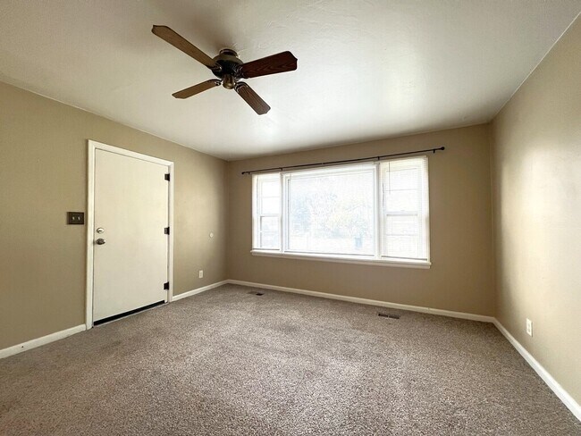 Foto del edificio - 5703 W Anna St