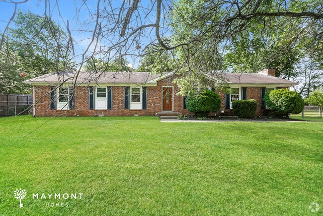 Building Photo - 2561 Birdsong Ave
