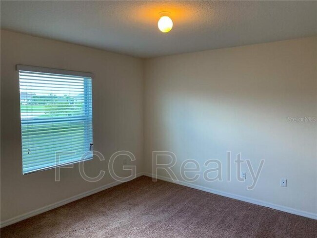 Building Photo - 165 Arbor Lakes Dr