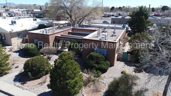Building Photo - Perfect One Bedroom In Cozy Community