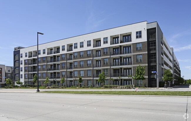 Windsor CityLine Apartments Richardson, TX
