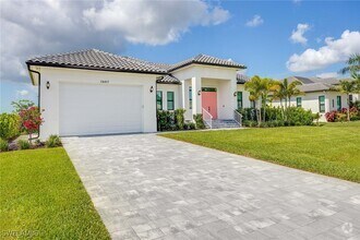 Building Photo - 18457 Royal Hammock Blvd