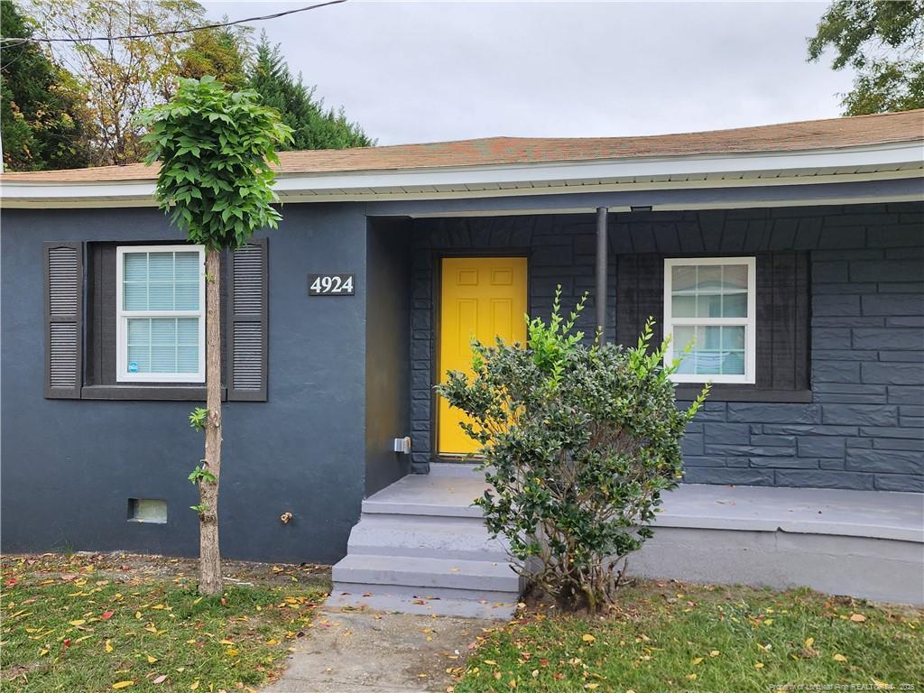 Primary Photo - 4916 Schmidt St