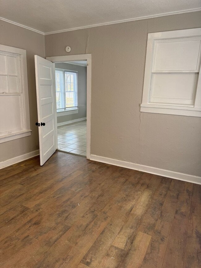 Foto del edificio - 507 S Creek Ave