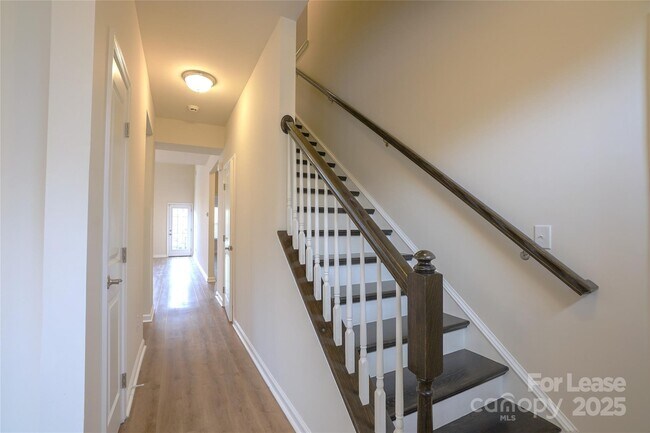 Foto del edificio - 9510 Birkwood Ct