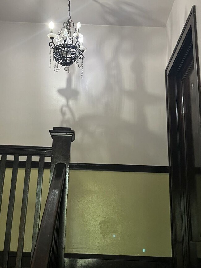 Foto del edificio - 8019 S Vernon Ave