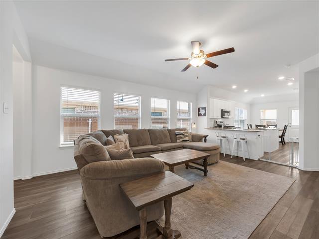 Building Photo - 2913 Meadowlands Dr