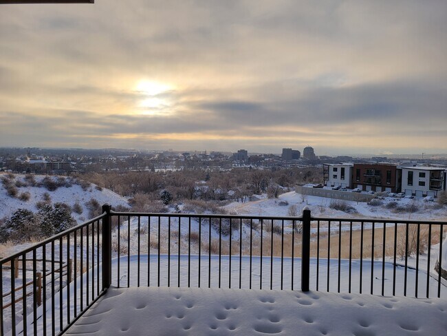 Foto del edificio - 881 Uintah Bluffs Pl