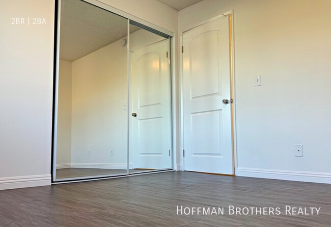 Foto del edificio - 1012 E Acacia Ave