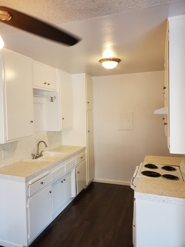 Kitchen - The Mosaic Apartments