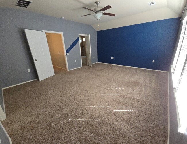 Building Photo - 10116 Deer Chase Trail