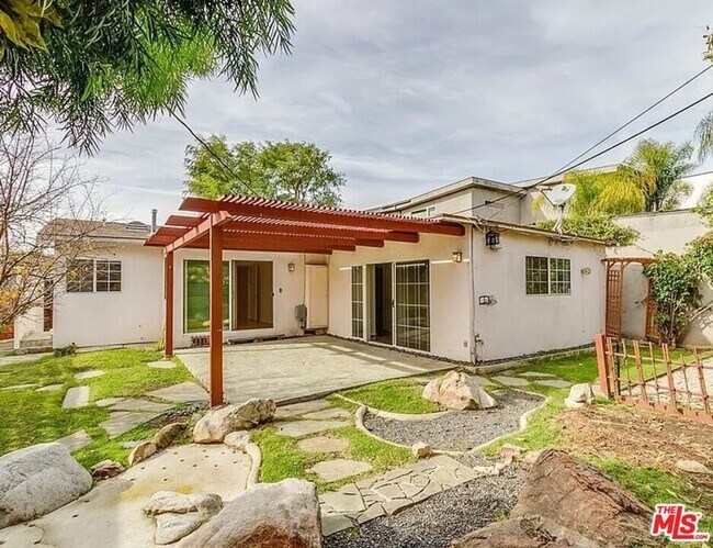 Foto del edificio - 3770 Stewart Ave