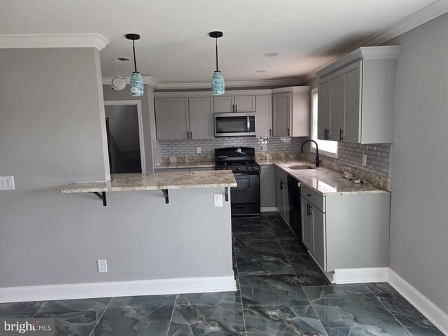 Foto del edificio - 217 Cherry Ln