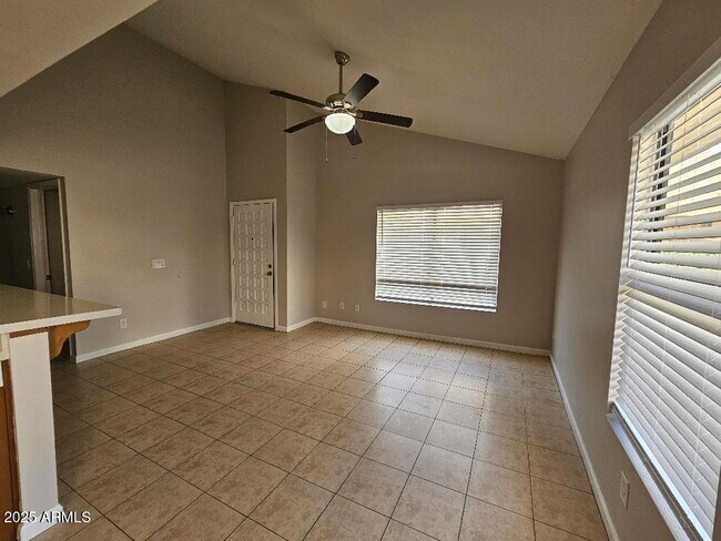 Foto del edificio - 810 E Morningside Dr