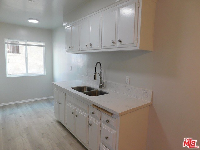 Building Photo - 1740 N Harvard Blvd