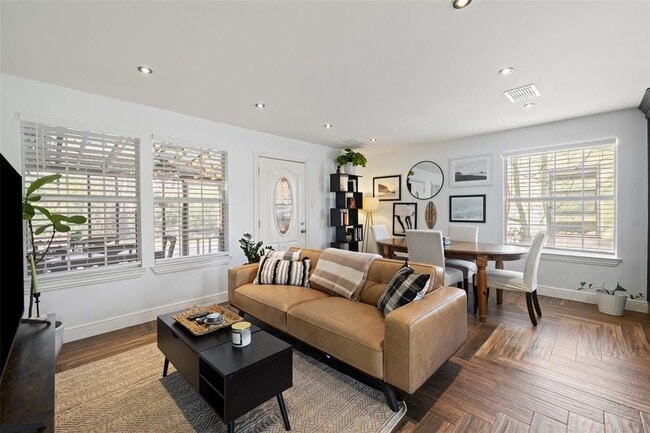 Foto del edificio - 1501 Broadmoor Dr