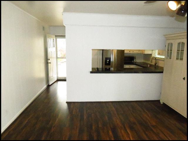 Foto del edificio - 101 White Oak Ln