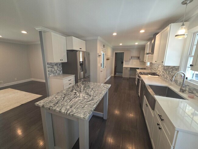 Foto del edificio - 4064 Cedar Knoll Dr