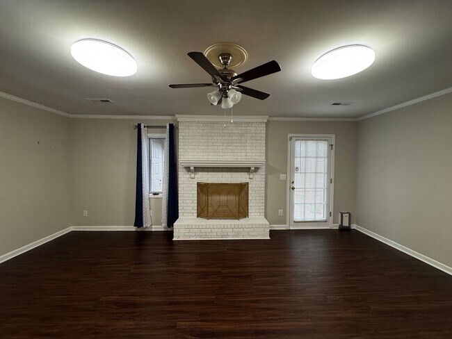Foto del edificio - 104 Breckindale Cir