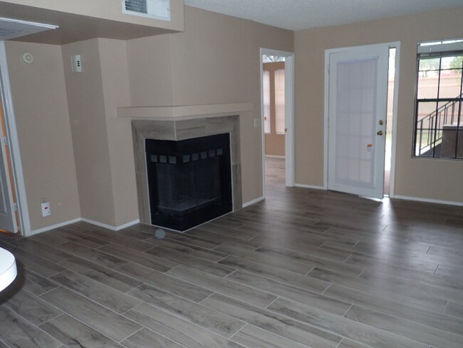 Photo - 2333 E Southern Ave Apartment