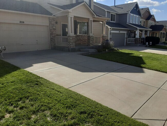 Building Photo - SPACIOUS 3 BEDROOM IN CLAREMONT RANCH