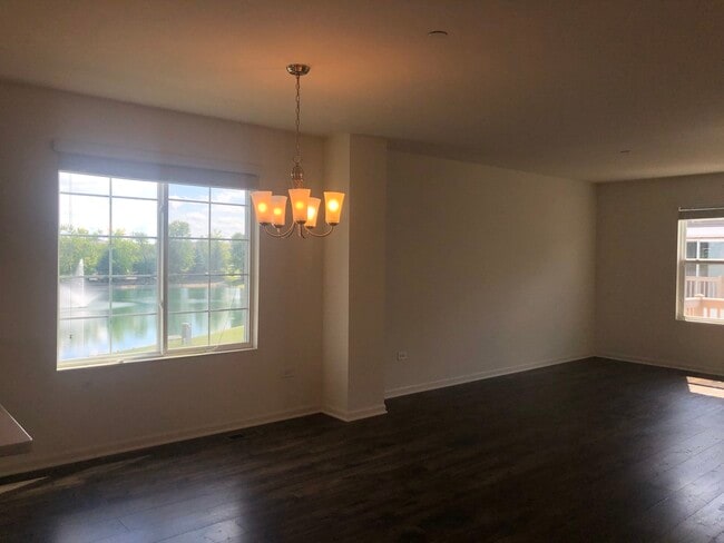 Building Photo - 904 Bradford Dr