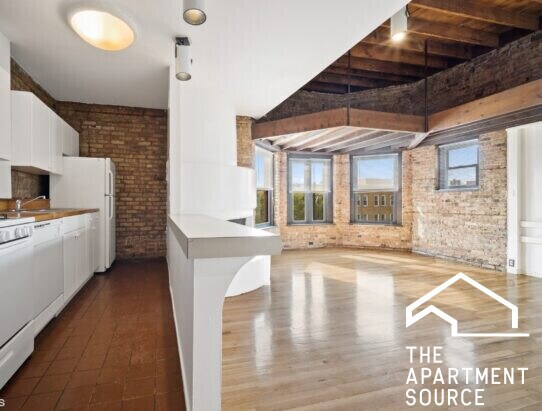 Foto del edificio - 553 W Wellington Ave