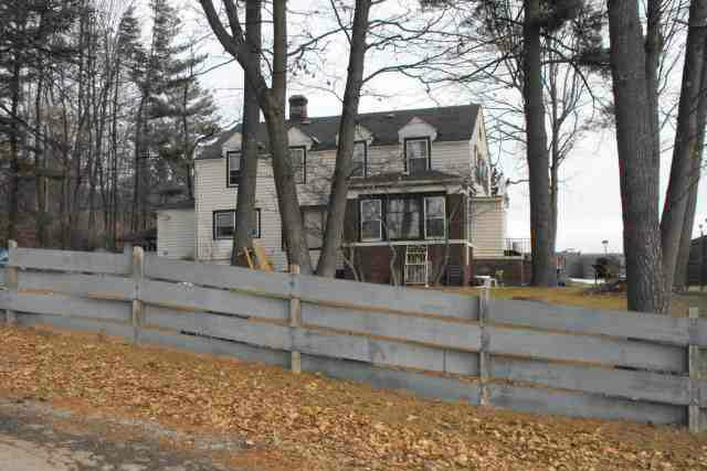 Foto del edificio - 1415 S Stephenson Ave