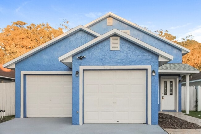 Building Photo - 9783 Lupine Ave